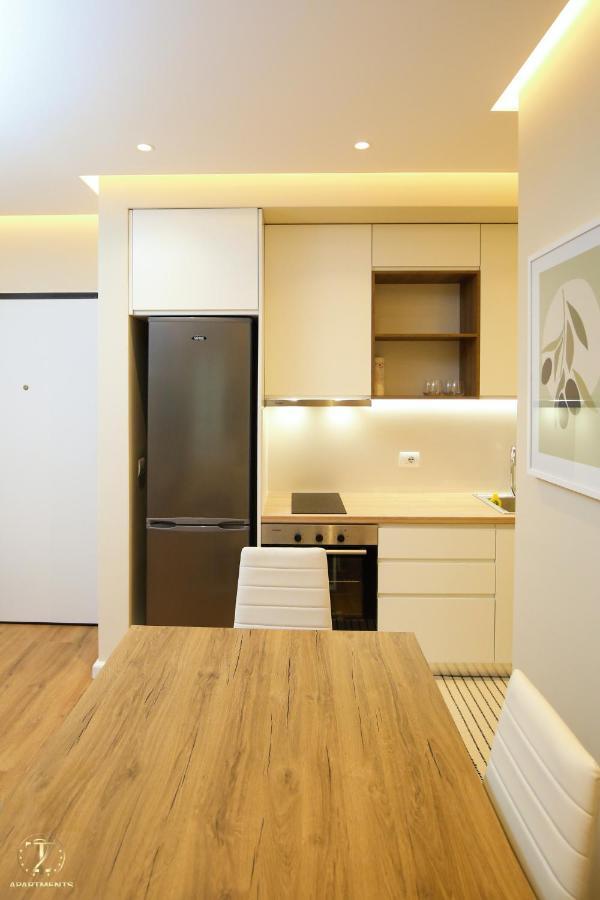T2 City Apartments Vlorë Exterior foto